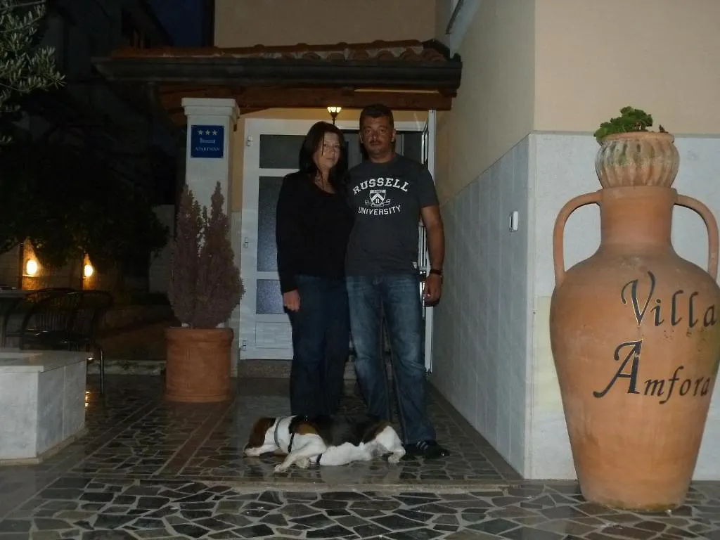 Apartments Villa Amfora Rovinj 0*,