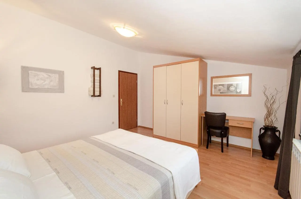 Apartments Villa Amfora Rovigno
