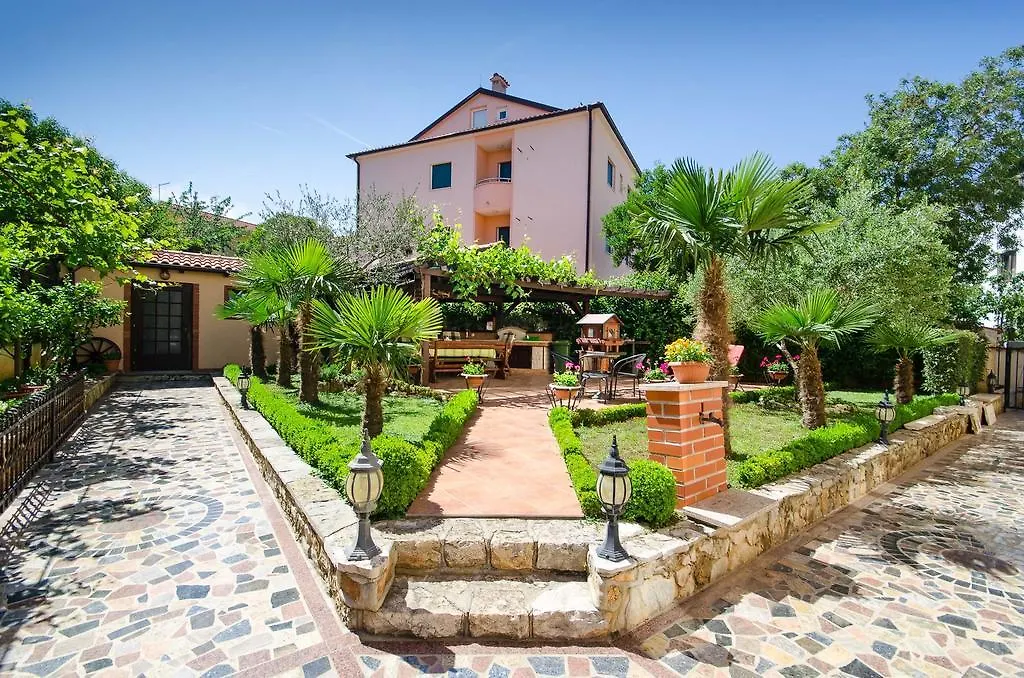Apartments Villa Amfora Rovigno